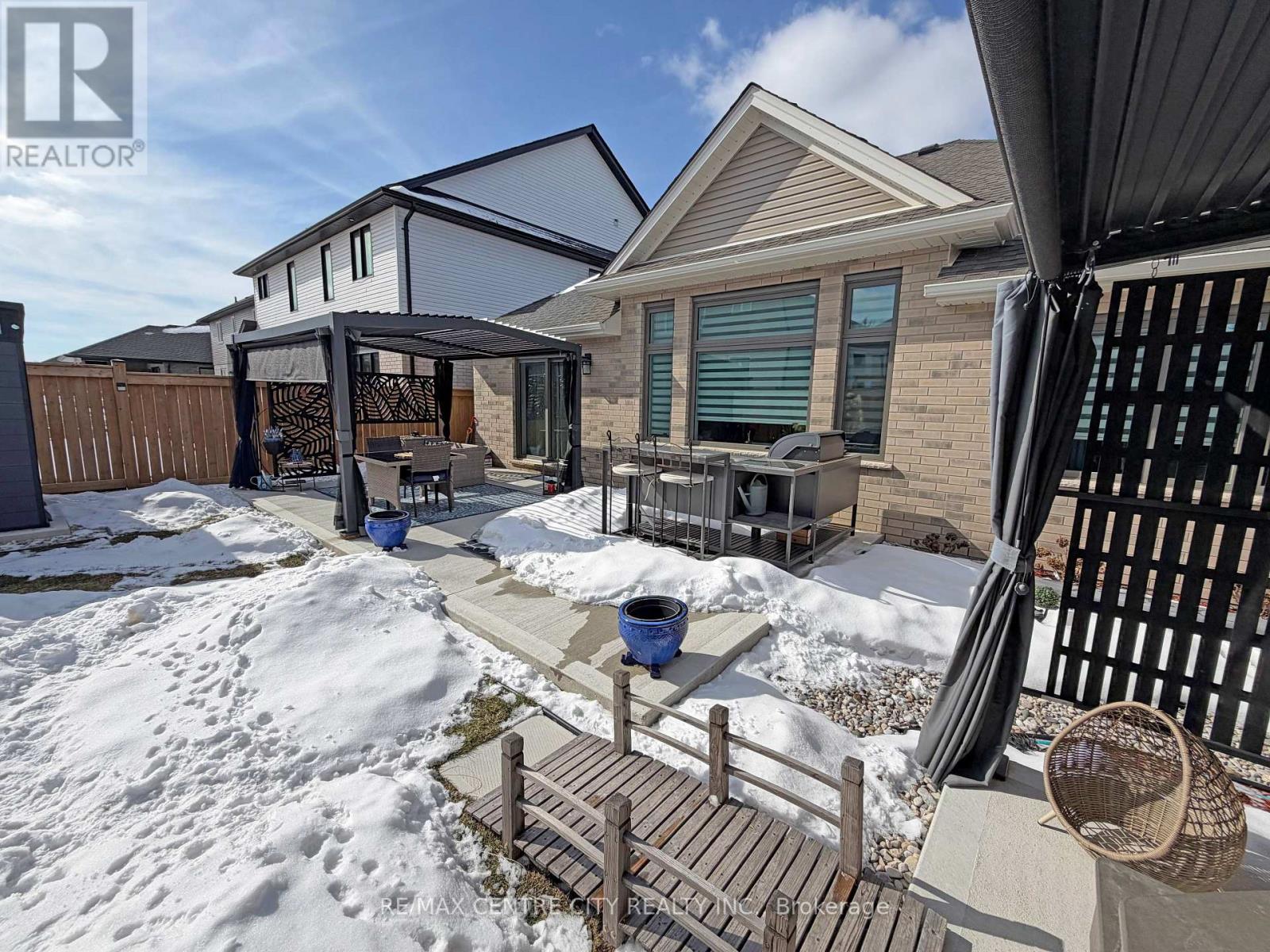 46 Snowy Owl Trail, Central Elgin, Ontario  N5R 0M6 - Photo 9 - X12827918