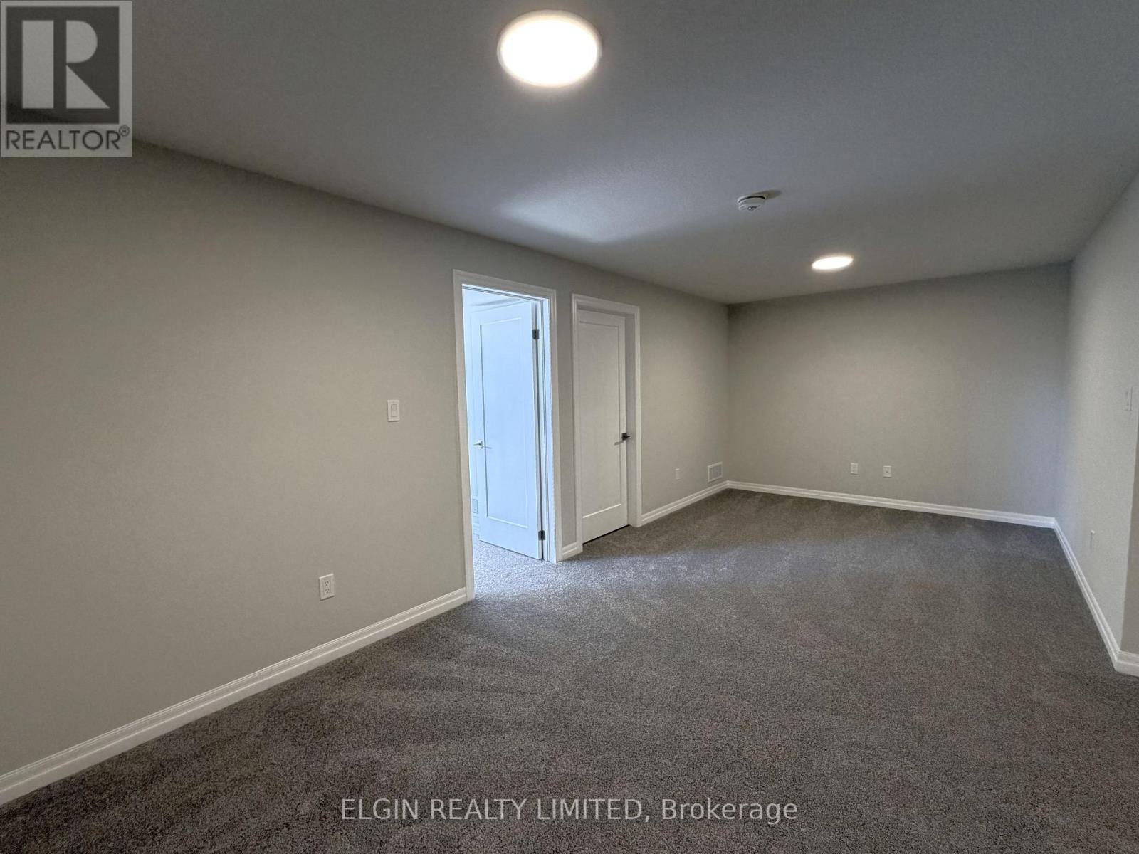 53 Woodcock Drive, Tillsonburg, Ontario  N4G 0L9 - Photo 32 - X12827940