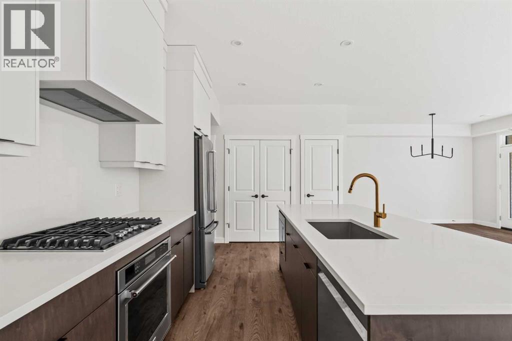 609 Sovereign Common Sw, Calgary, Alberta  T3C 3Y3 - Photo 7 - A2286298