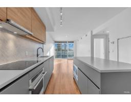 907 13428 105 AVENUE, Surrey, British Columbia