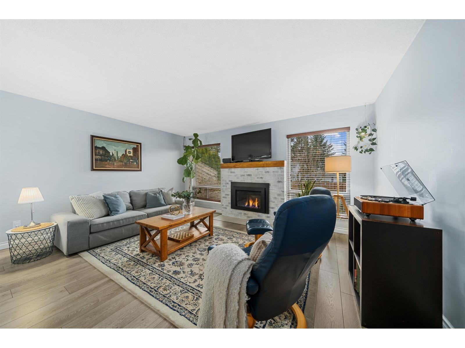 33139 Myrtle Avenue, Mission, British Columbia  V2V 4R6 - Photo 7 - R3094231