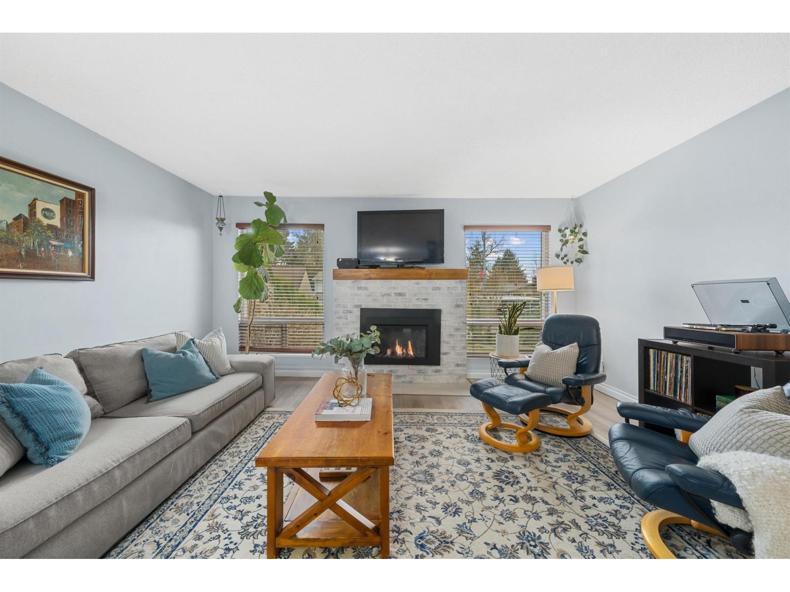 33139 Myrtle Avenue, Mission, British Columbia  V2V 4R6 - Photo 8 - R3094231