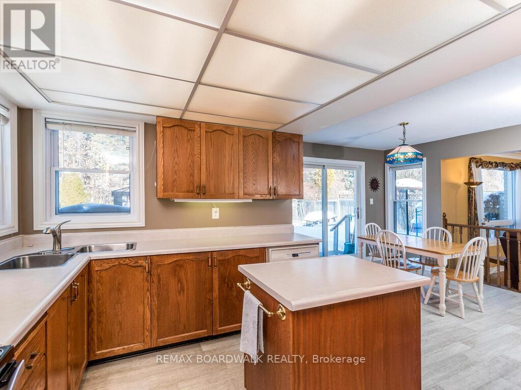 182 Palomino Drive, Ottawa, Ontario  K2M 1P2 - Photo 19 - X12827904