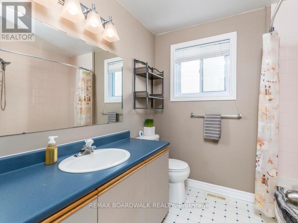 182 Palomino Drive, Ottawa, Ontario  K2M 1P2 - Photo 35 - X12827904