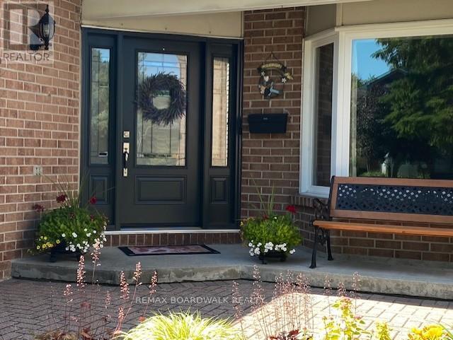 182 Palomino Drive, Ottawa, Ontario  K2M 1P2 - Photo 5 - X12827904