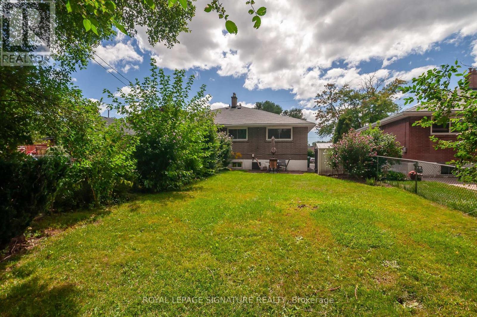 92 Fortrose Crescent, Toronto, Ontario  M3A 2H1 - Photo 37 - C12808818