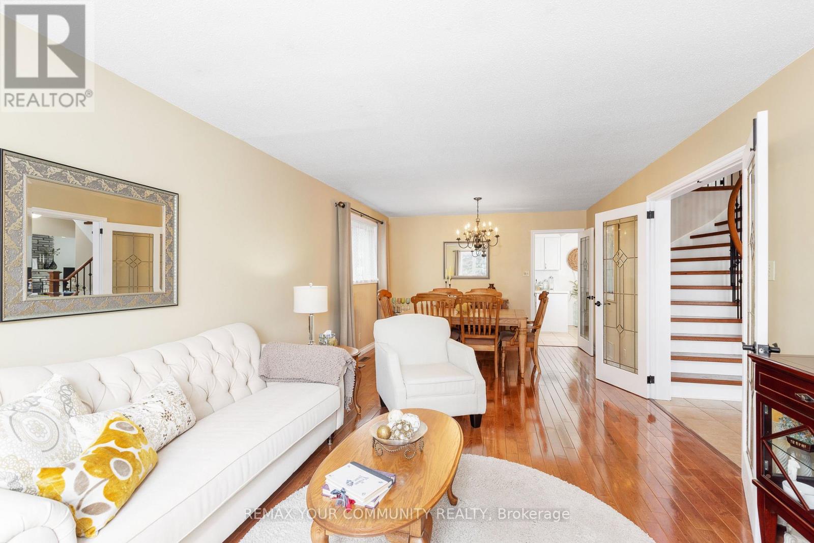 28 Camrose Drive, Georgina, Ontario  L4P 3L6 - Photo 7 - N12827784