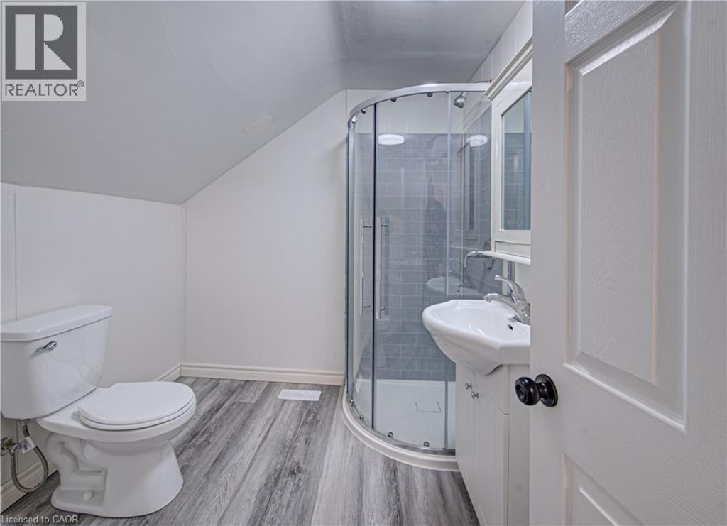 186 Wellington Street, Cambridge, Ontario  N1R 3Z3 - Photo 9 - 40802473