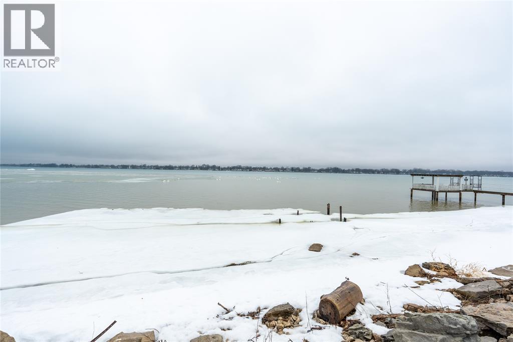 3306 St Clair Parkway, Sombra, Ontario  N0P 2H0 - Photo 38 - 26004162