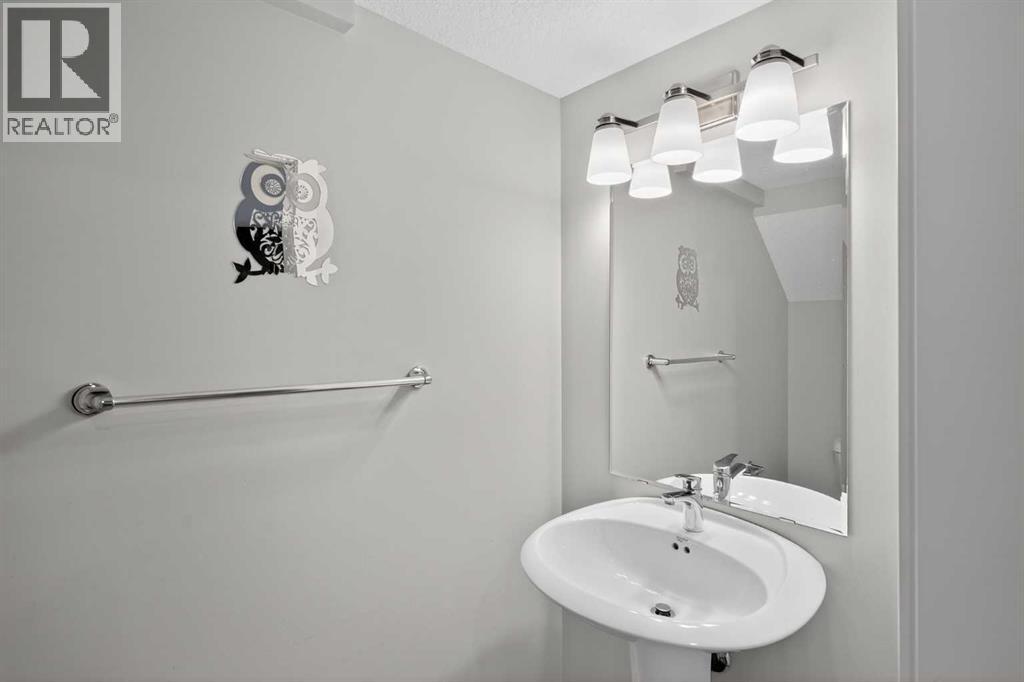 19478 37 Street Se, Calgary, Alberta  T3M 2W9 - Photo 11 - A2284136