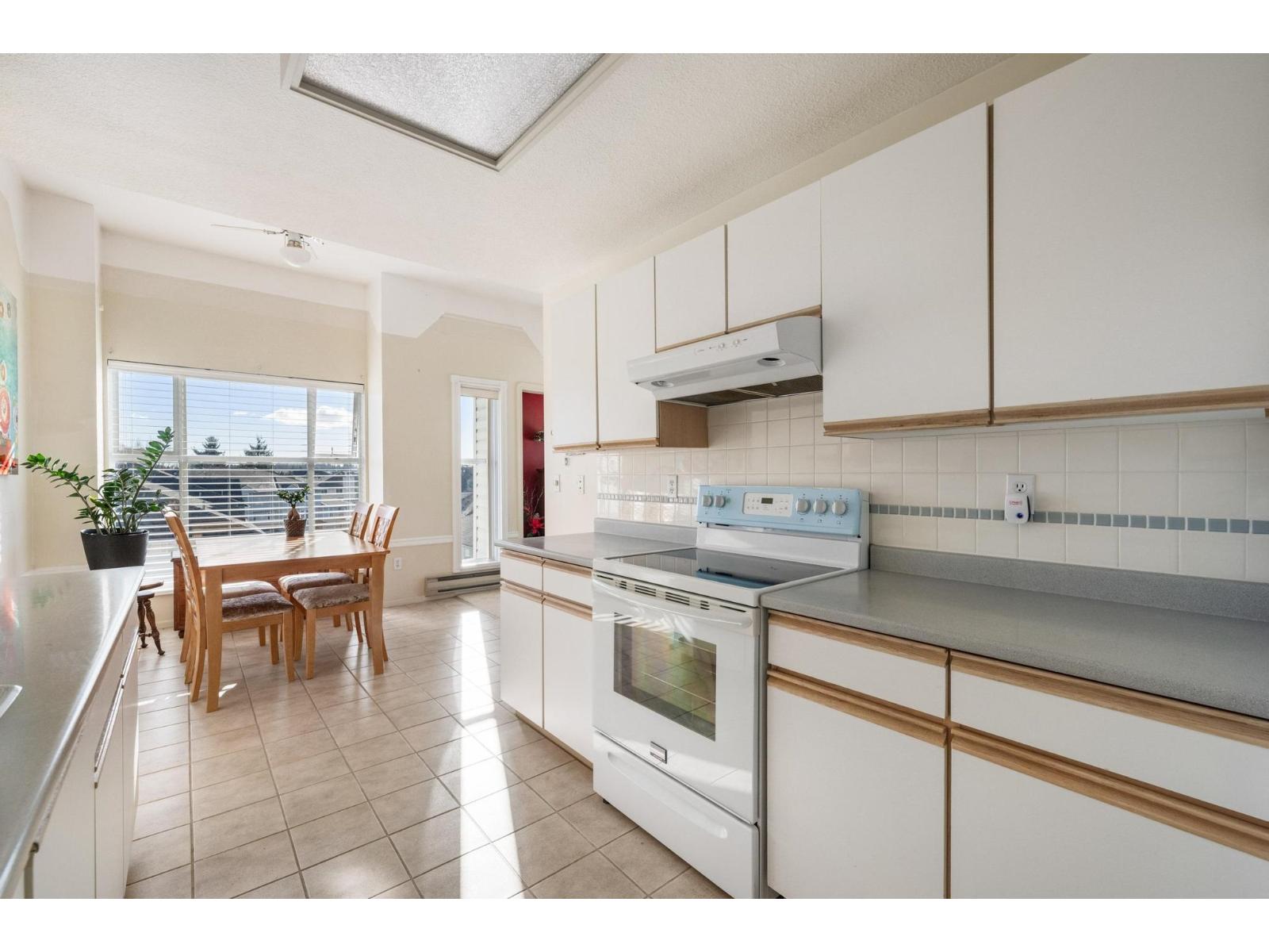 319 13918 72 Avenue, Surrey, British Columbia  V3W 0T4 - Photo 15 - R3091771