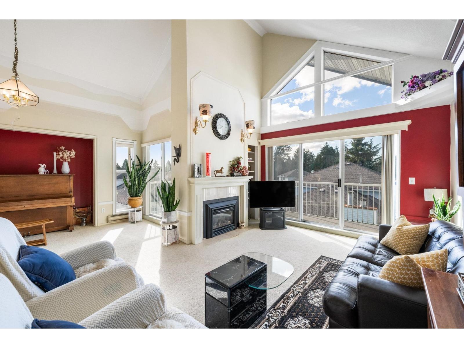 319 13918 72 Avenue, Surrey, British Columbia  V3W 0T4 - Photo 7 - R3091771