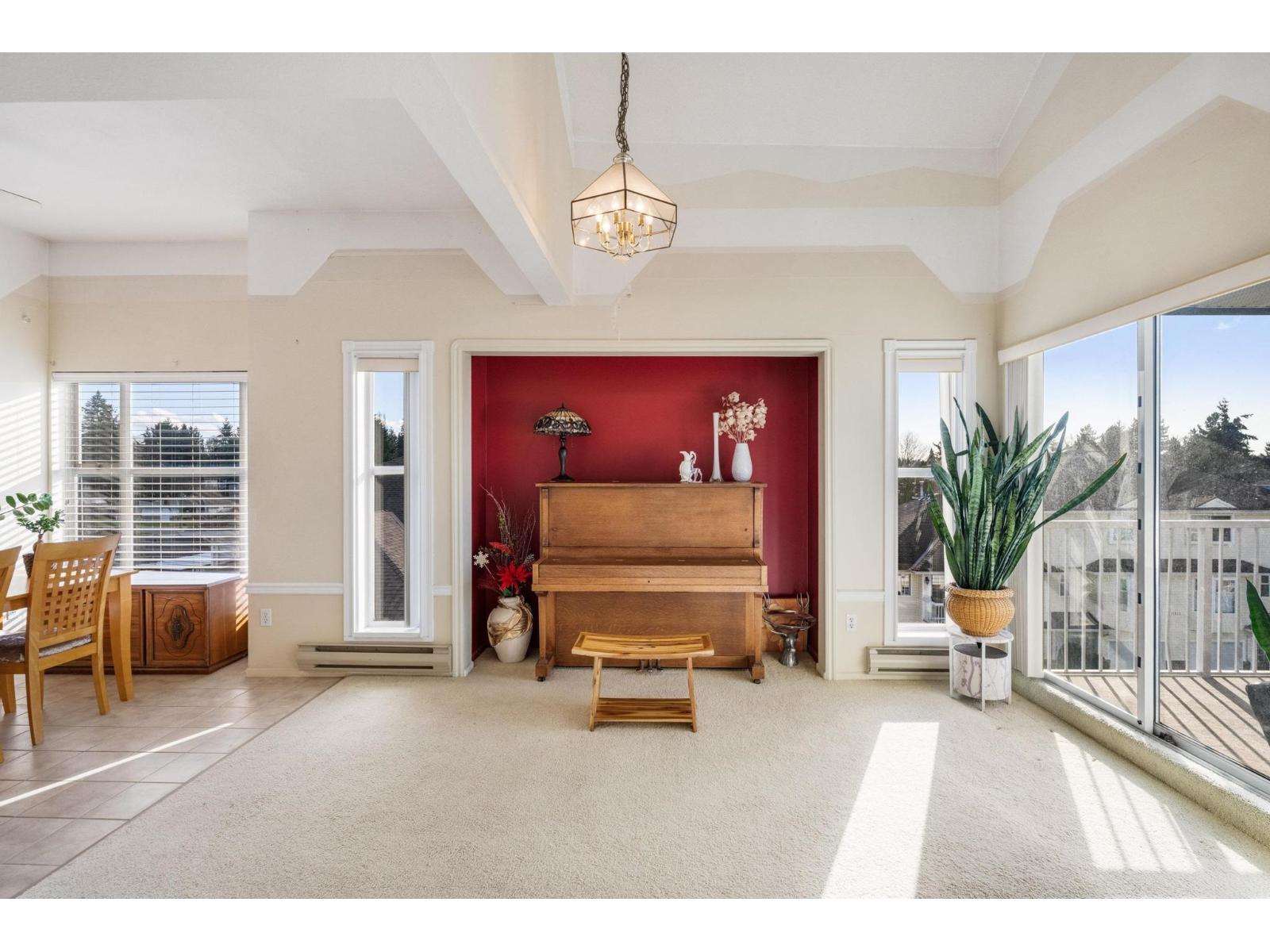 319 13918 72 Avenue, Surrey, British Columbia  V3W 0T4 - Photo 10 - R3091771