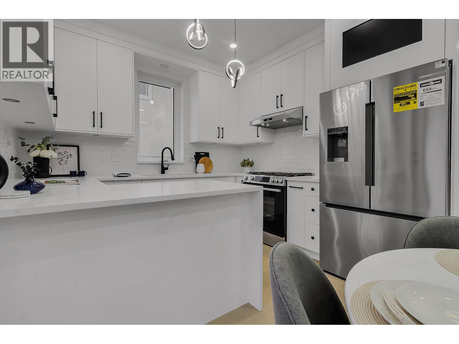 583 E 60th Avenue, Vancouver, British Columbia  V5X 2A2 - Photo 7 - R3094047