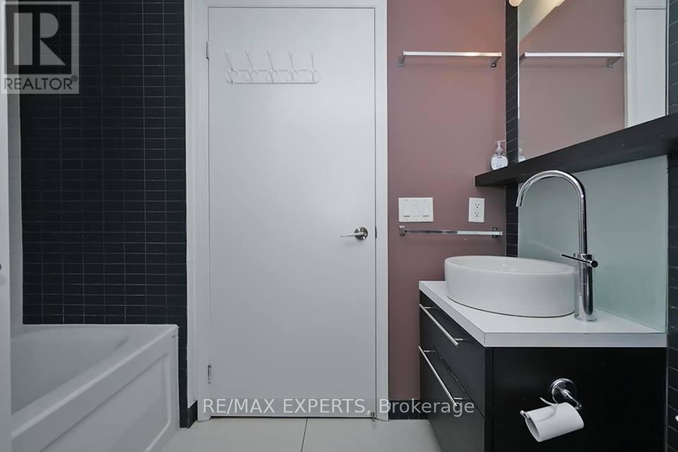 507 - 21 Carlton Street, Toronto, Ontario  M5B 1L3 - Photo 10 - C12827868