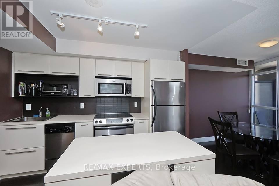 507 - 21 Carlton Street, Toronto, Ontario  M5B 1L3 - Photo 5 - C12827868