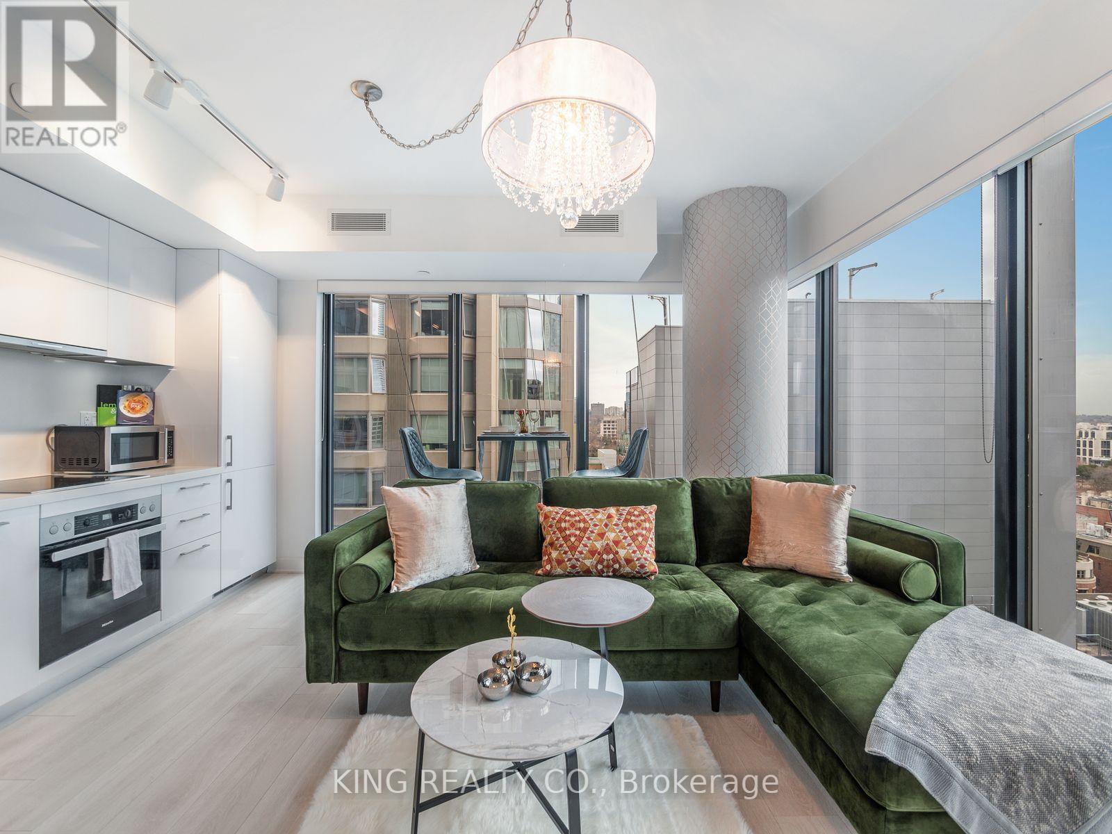 1402 - 188 Cumberland Street, Toronto, Ontario  M5R 2G3 - Photo 13 - C12827908