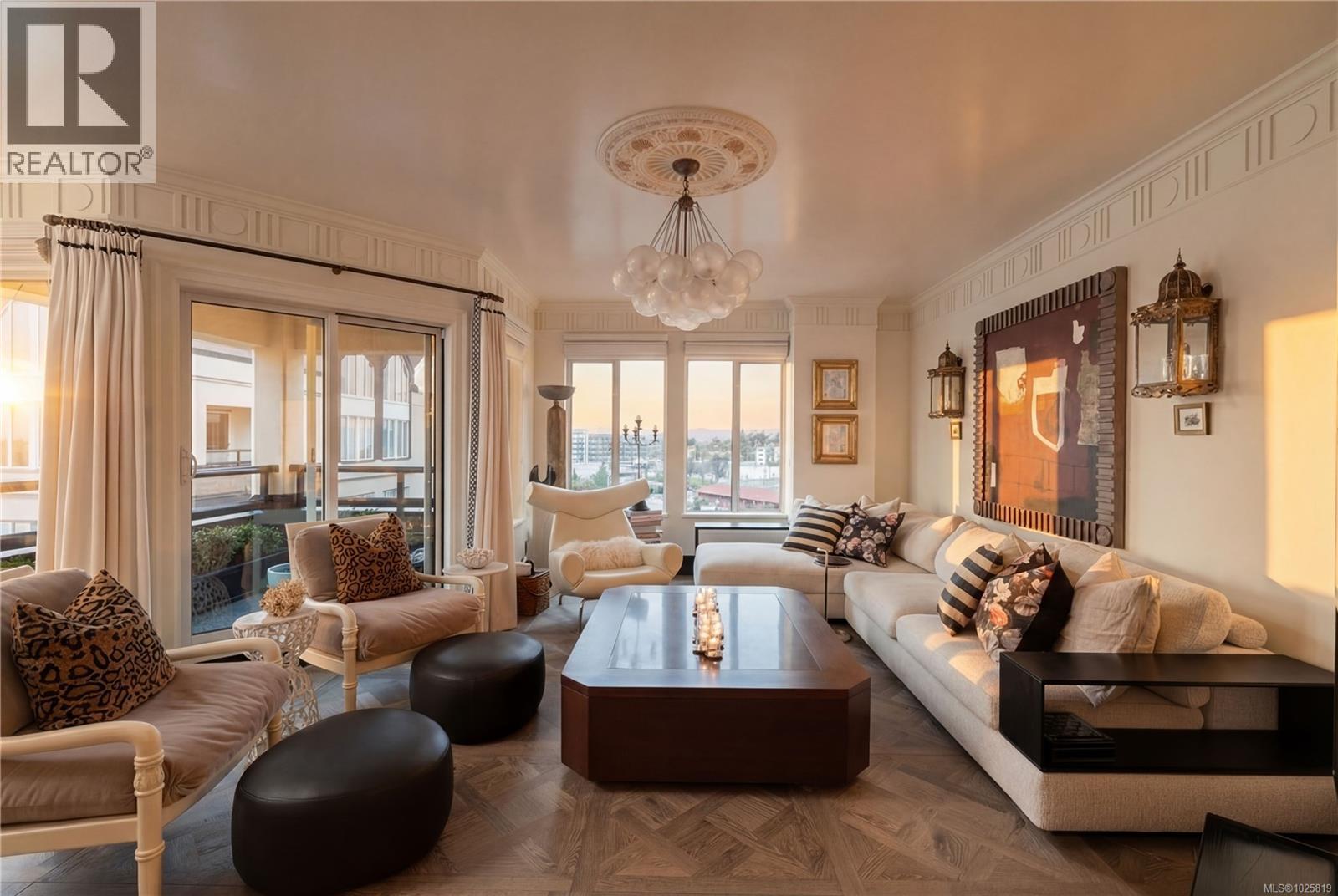 844 203 Kimta Rd, Victoria, British Columbia  V9A 6T5 - Photo 3 - 1025819