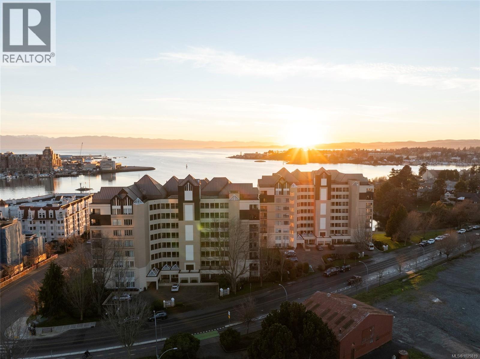 844 203 Kimta Rd, Victoria, British Columbia  V9A 6T5 - Photo 47 - 1025819