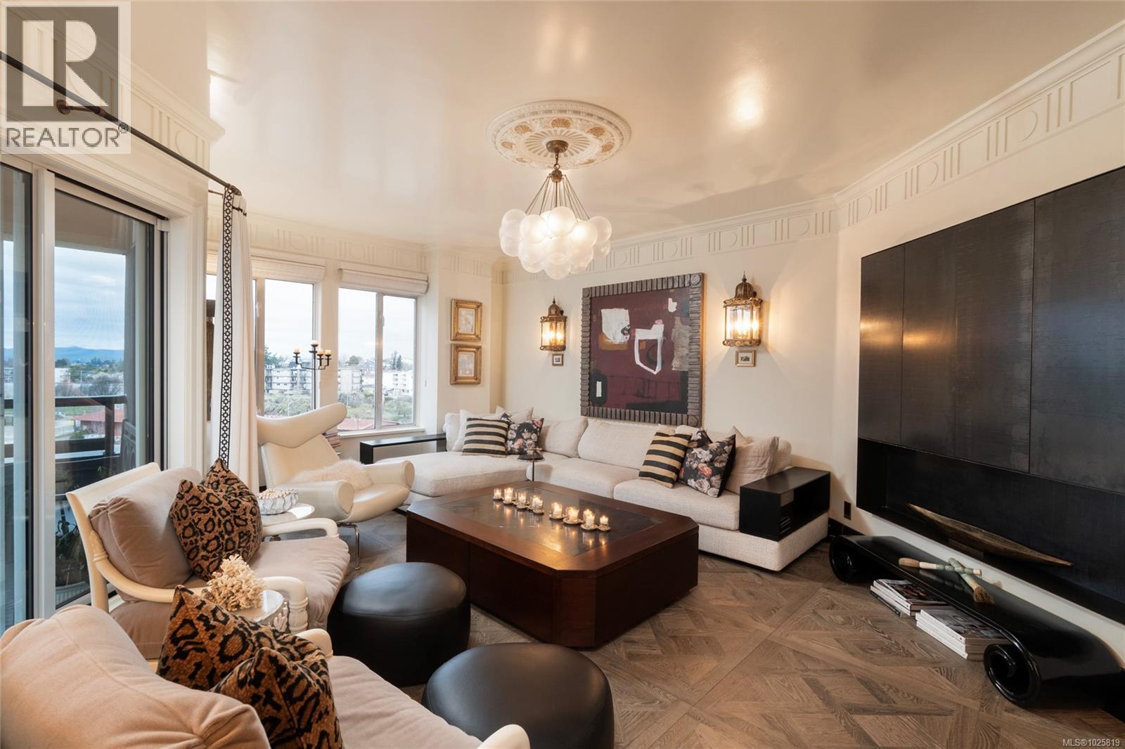 844 203 Kimta Rd, Victoria, British Columbia  V9A 6T5 - Photo 6 - 1025819