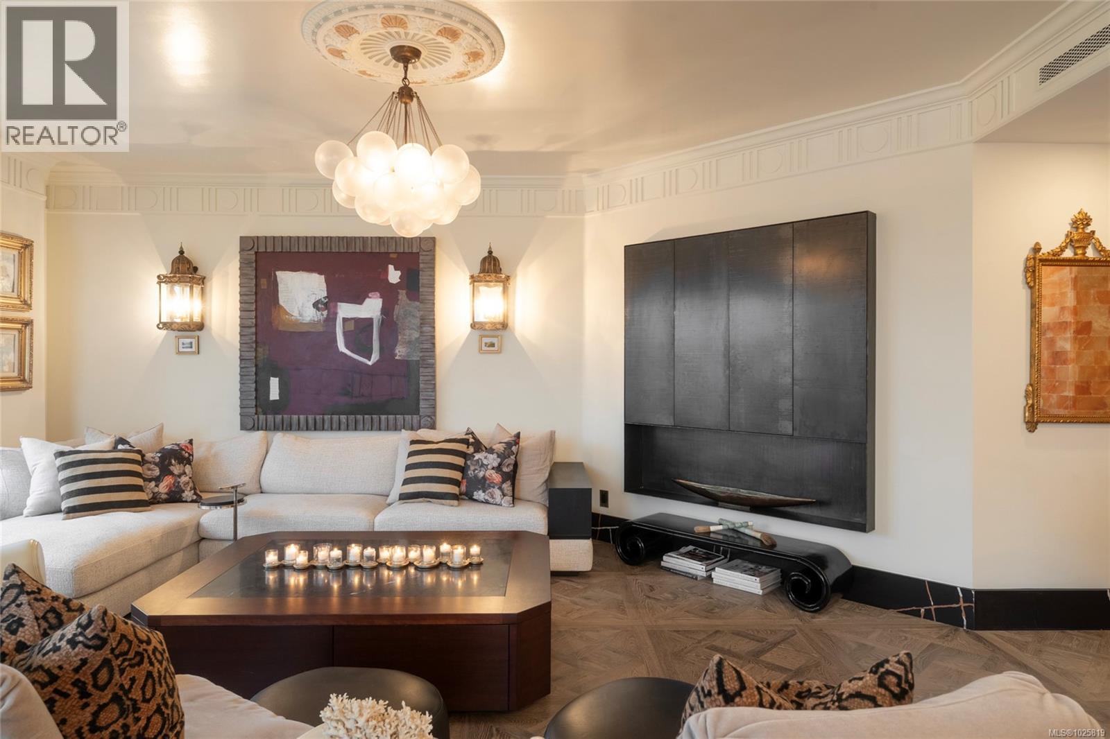 844 203 Kimta Rd, Victoria, British Columbia  V9A 6T5 - Photo 8 - 1025819