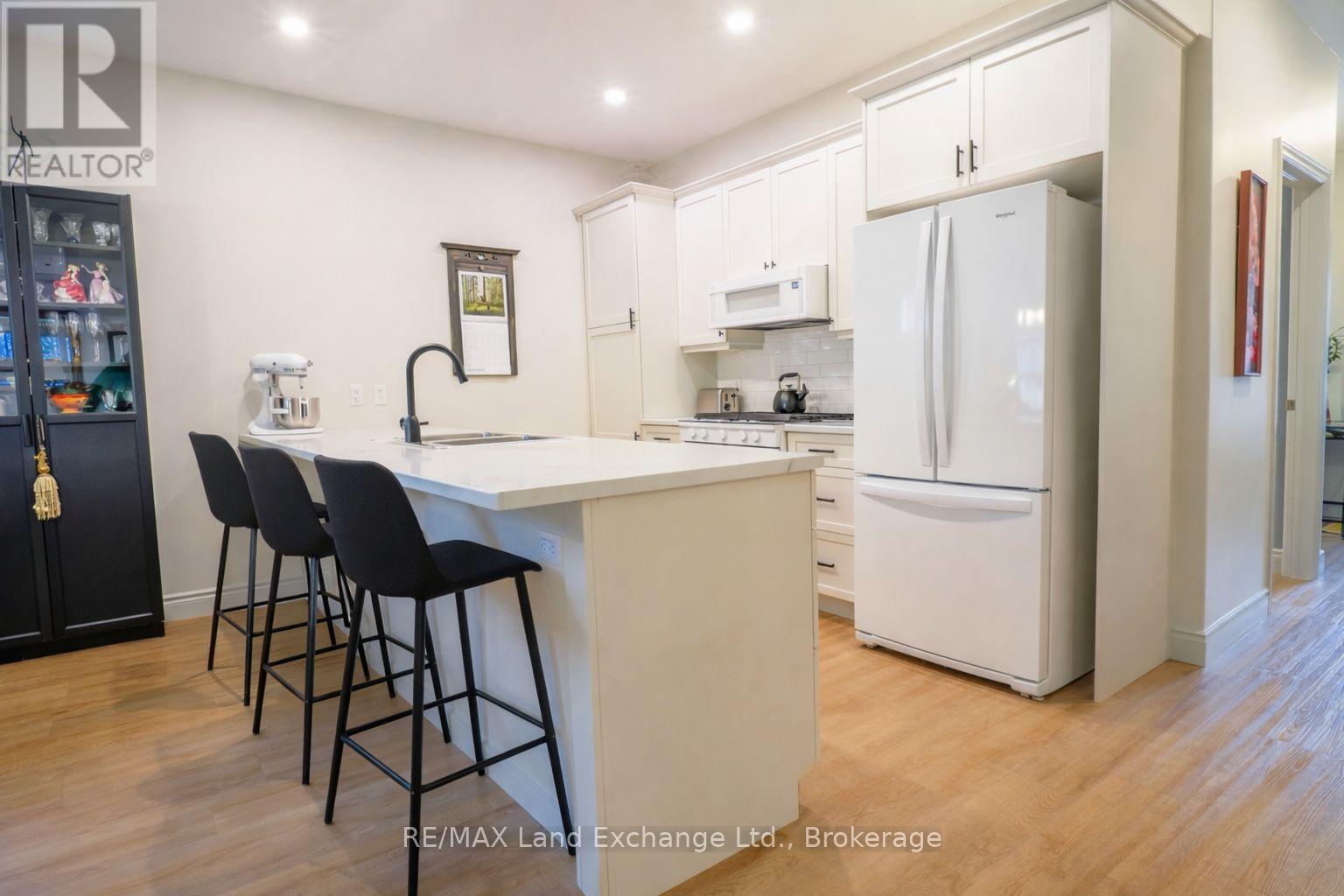 1 - 775 Campbell Avenue, Kincardine, Ontario  N2Z 0H2 - Photo 14 - X12827628