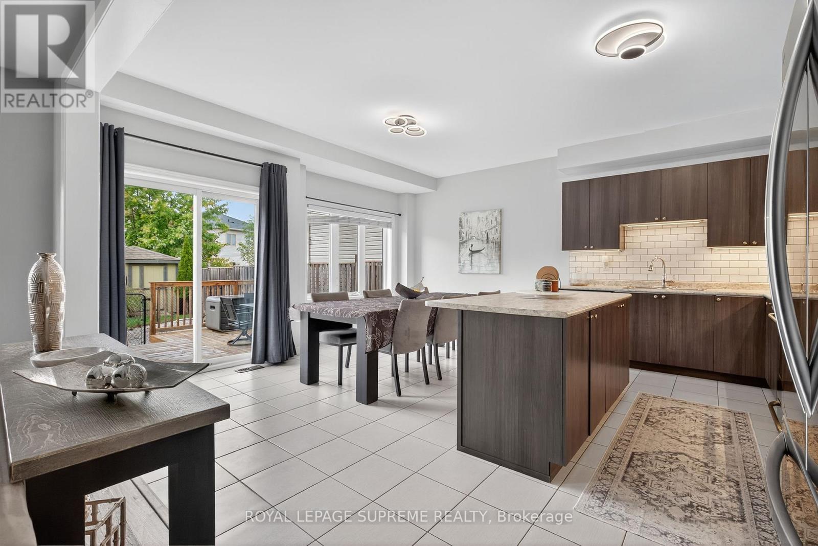 28 Mandley Street, Essa, Ontario  L3W 0B6 - Photo 13 - N12827842