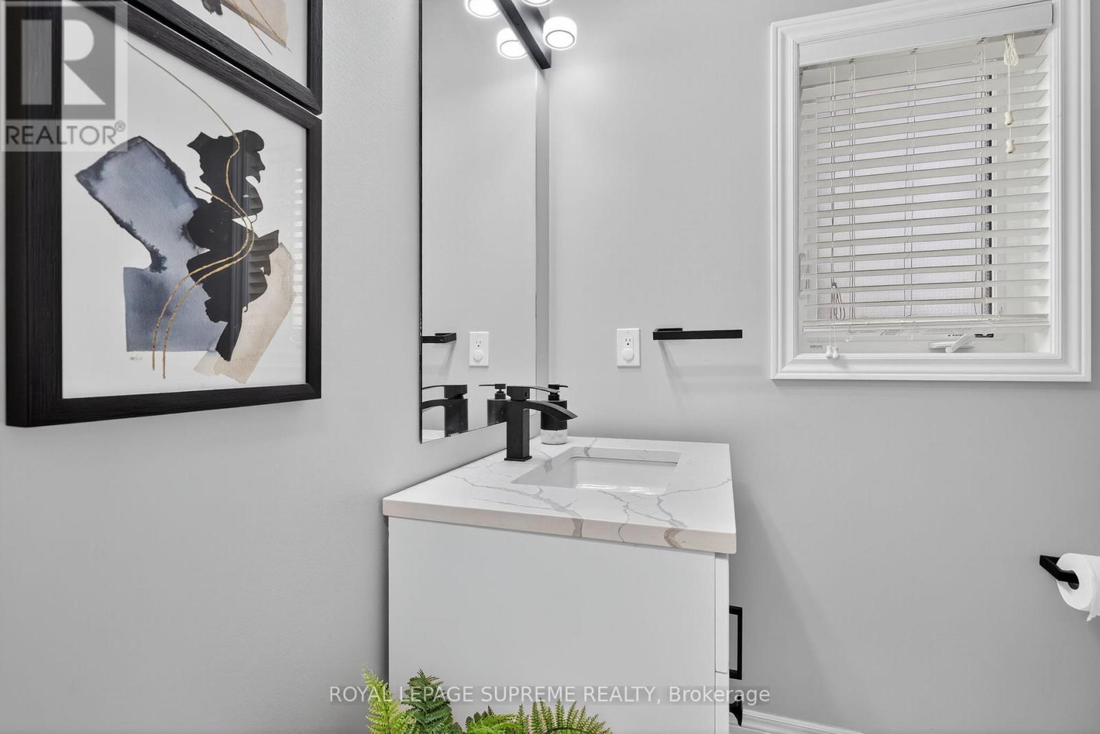 28 Mandley Street, Essa, Ontario  L3W 0B6 - Photo 18 - N12827842