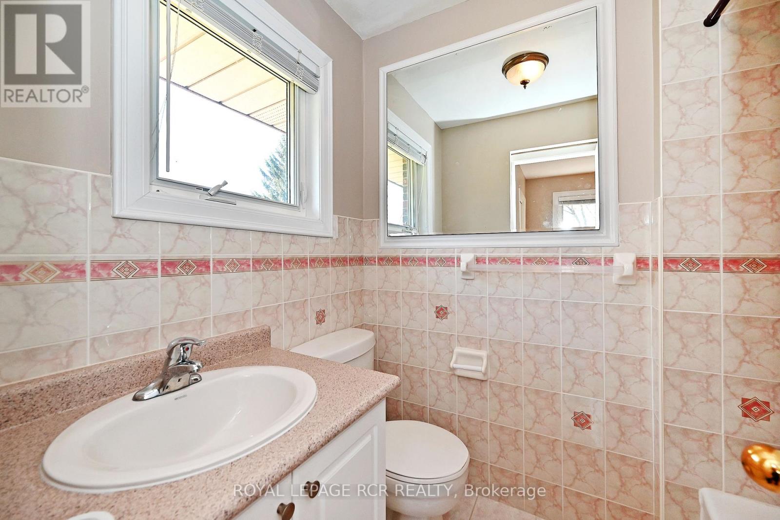 6215 17th Side Road, King, Ontario  L0G 1T0 - Photo 17 - N12827846