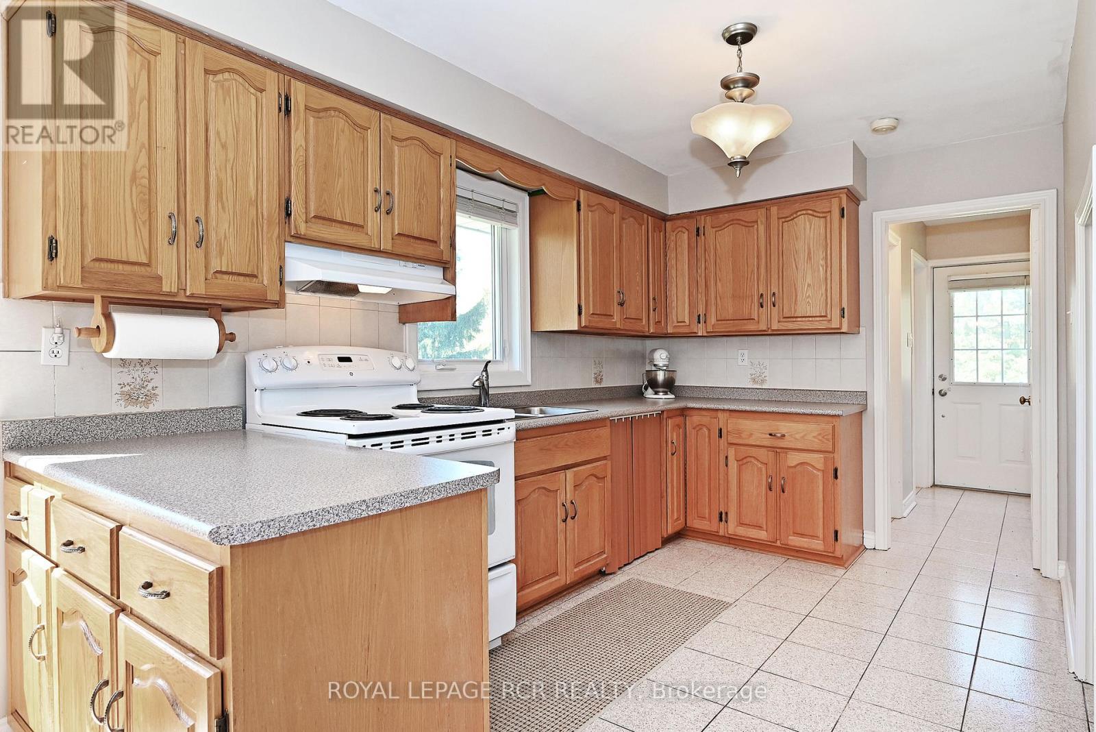 6215 17th Side Road, King, Ontario  L0G 1T0 - Photo 5 - N12827846