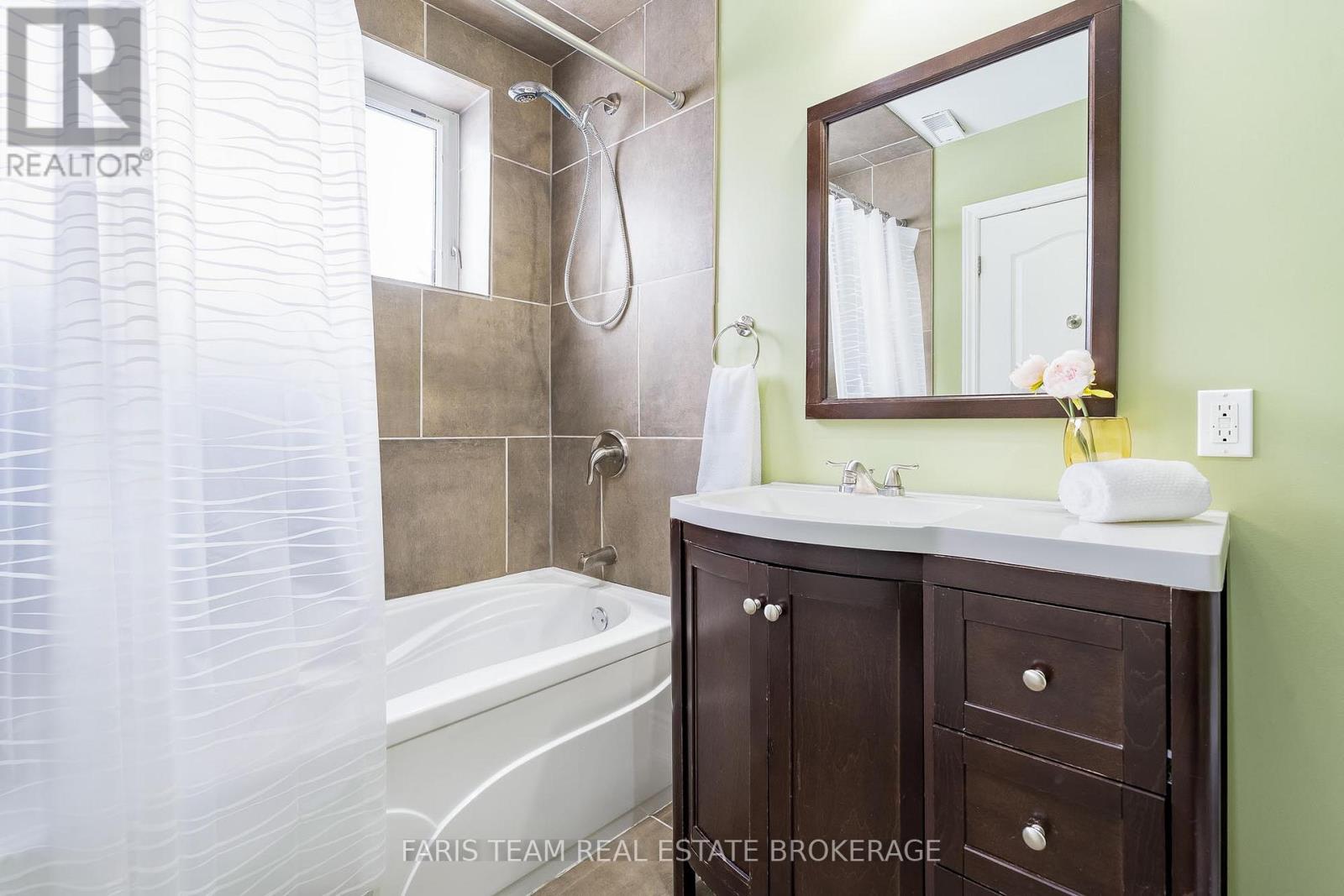 30 Fisher Drive, Adjala-Tosorontio (Everett), Ontario  L0M 1J0 - Photo 35 - N12827874