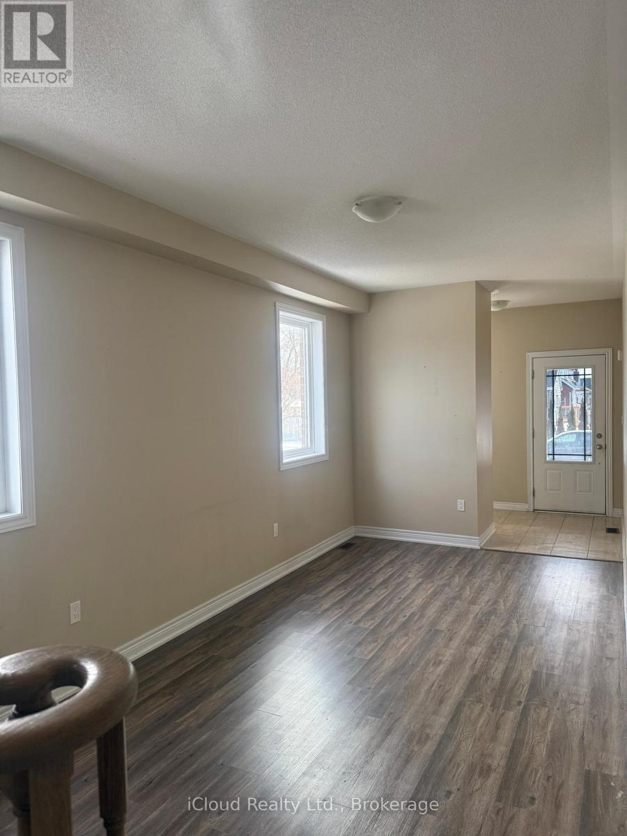 294 Pine Avenue, Oshawa, Ontario  L1J 2H4 - Photo 2 - E12827828