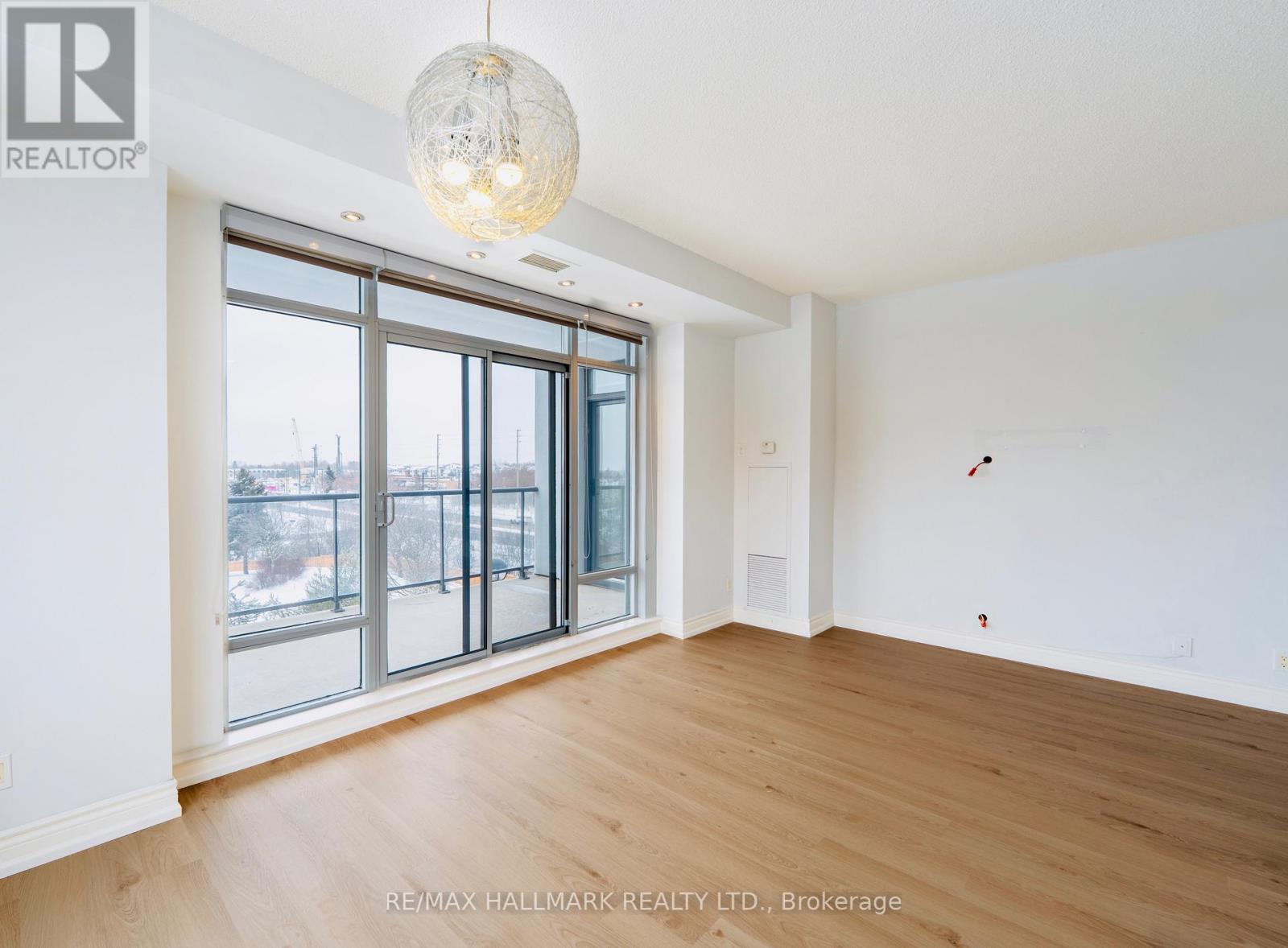 304 - 11121 Yonge Street, Richmond Hill, Ontario  L4C 0S7 - Photo 10 - N12813446