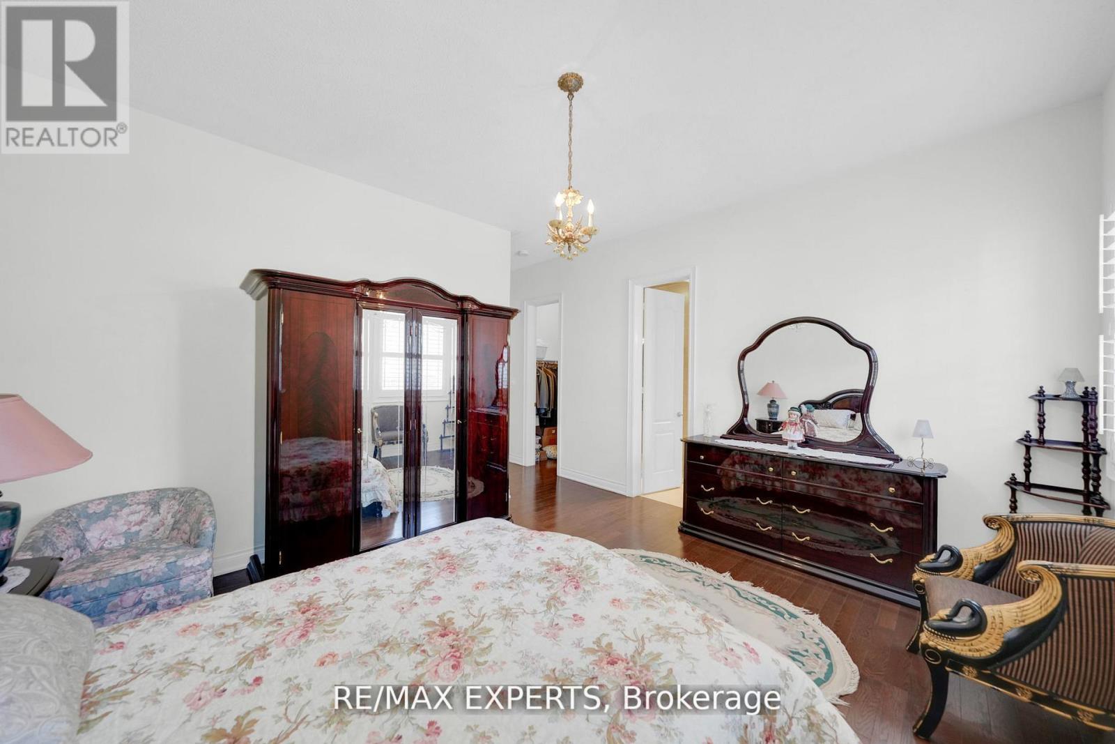 10 Falkland Road, Brampton (Toronto Gore Rural Estate), Ontario  L6P 4C3 - Photo 21 - W12827928