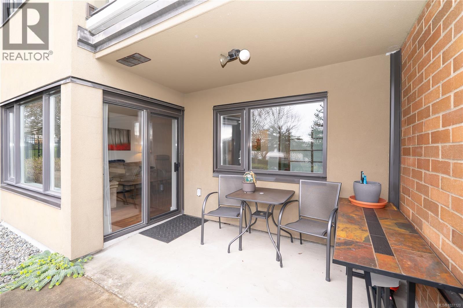 109 105 Gorge Rd E, Victoria, British Columbia V9A 6Z2 - Photo 14 - 1027120