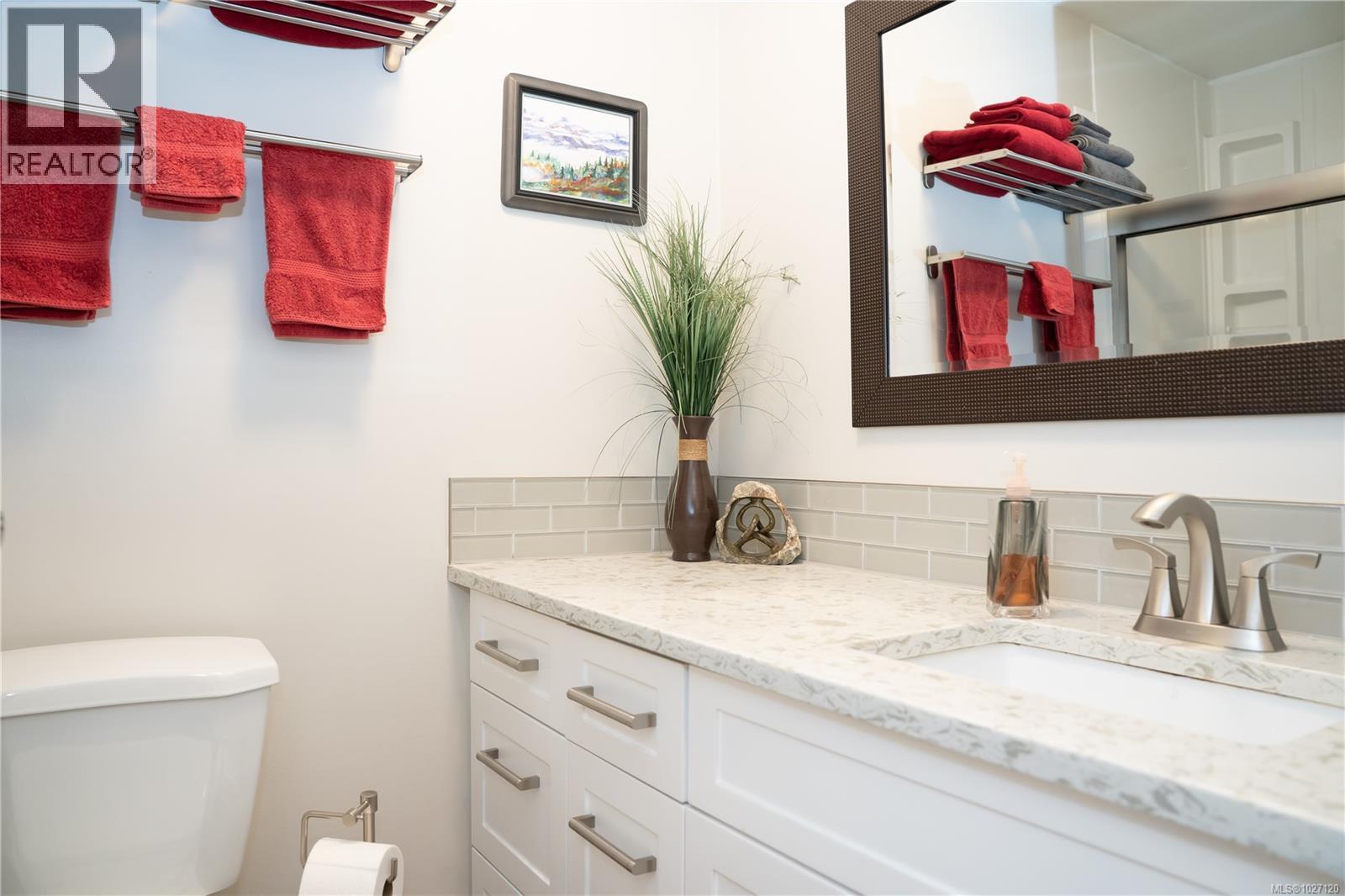 109 105 Gorge Rd E, Victoria, British Columbia V9A 6Z2 - Photo 8 - 1027120