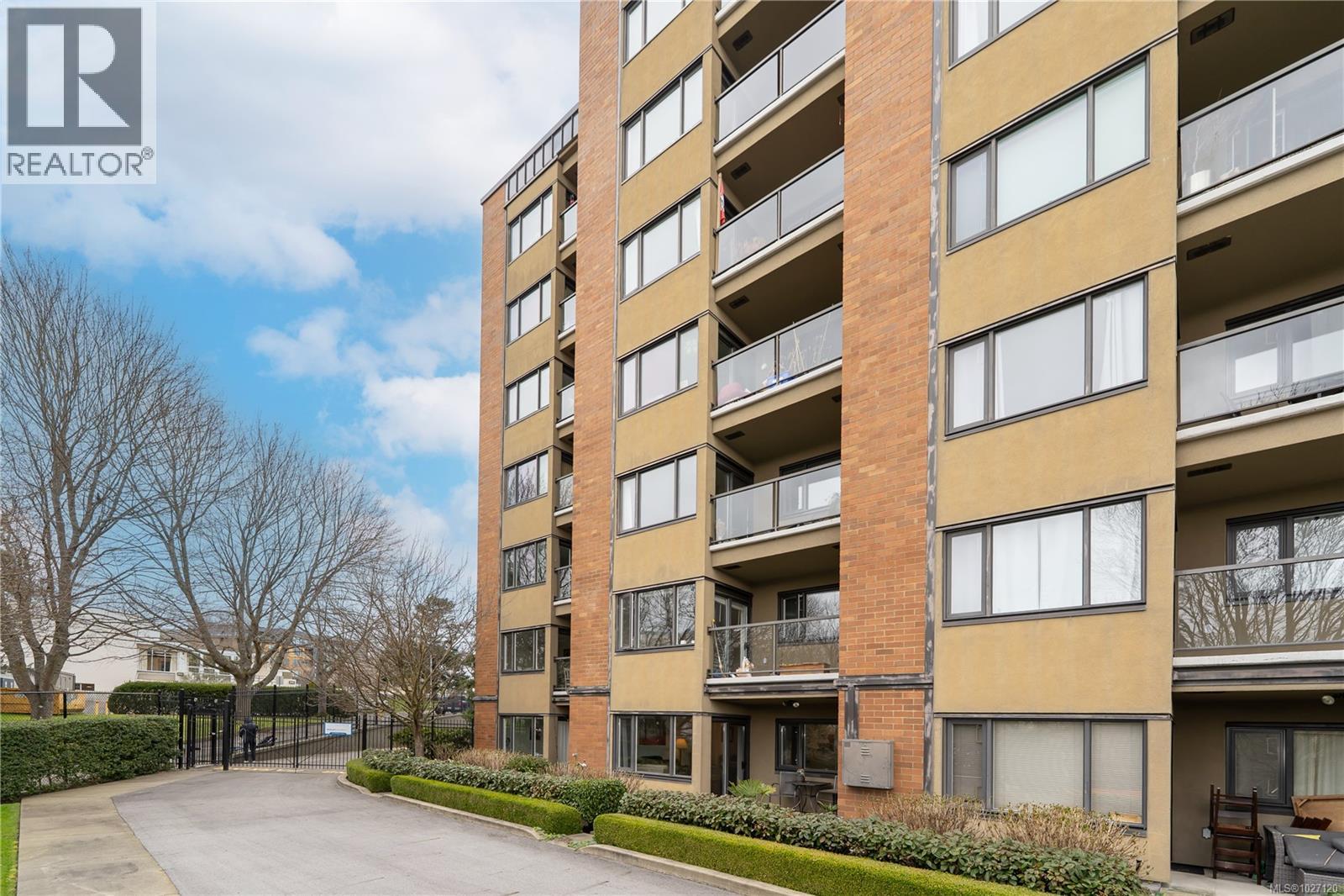 109 105 Gorge Rd E, Victoria, British Columbia V9A 6Z2 - Photo 15 - 1027120