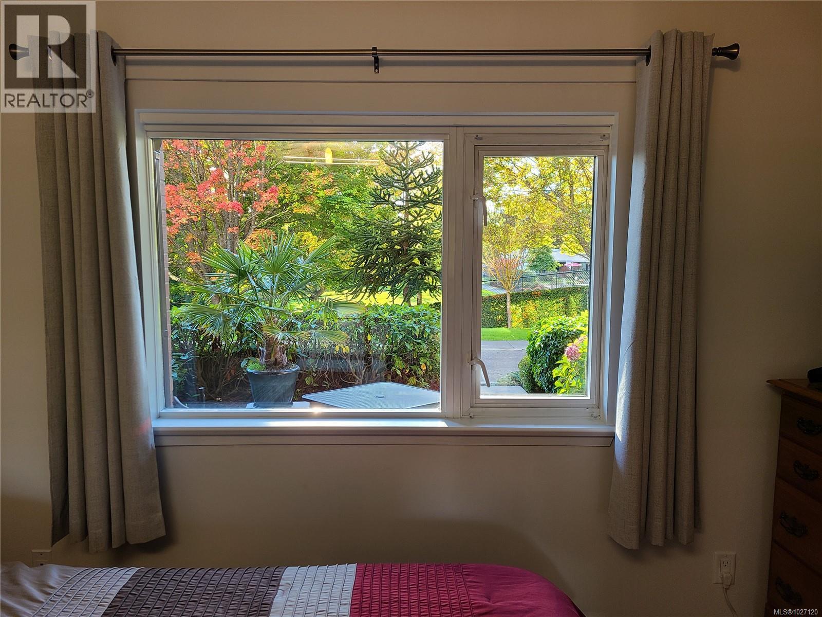 109 105 Gorge Rd E, Victoria, British Columbia V9A 6Z2 - Photo 12 - 1027120