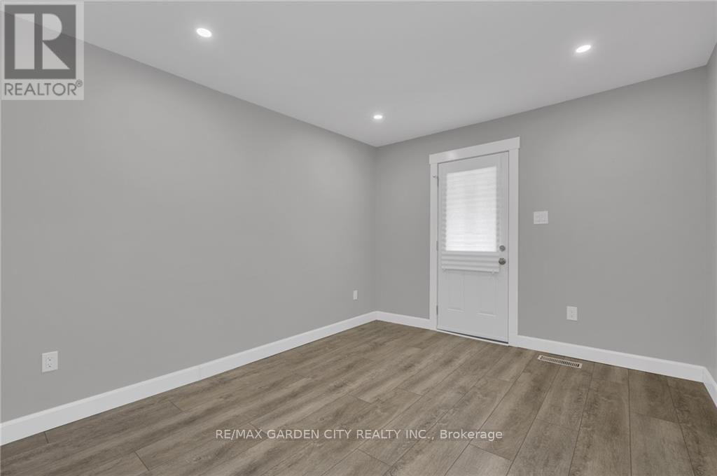 Main - 27 St George Street, St. Catharines, Ontario  L2M 5P4 - Photo 10 - X12827930