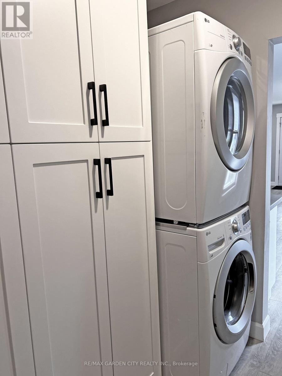 Main - 27 St George Street, St. Catharines, Ontario  L2M 5P4 - Photo 9 - X12827930