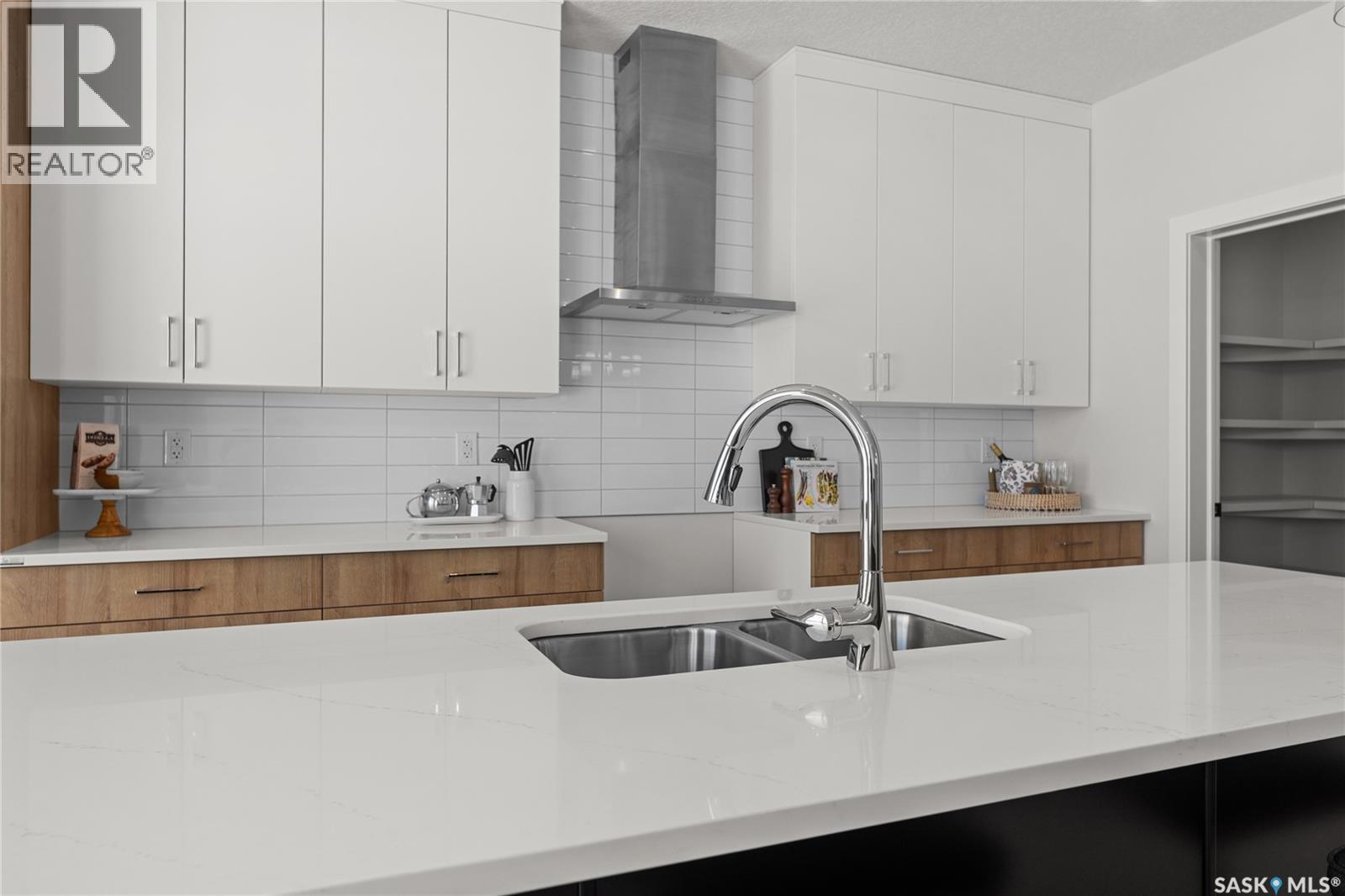 934 Brighton Gate, Saskatoon, Saskatchewan  S7V 1S6 - Photo 11 - SK029332