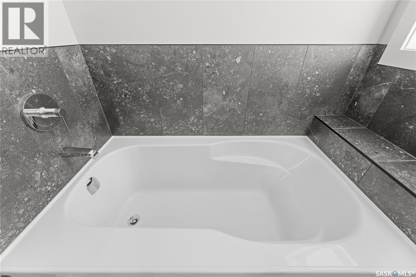 934 Brighton Gate, Saskatoon, Saskatchewan  S7V 1S6 - Photo 33 - SK029332