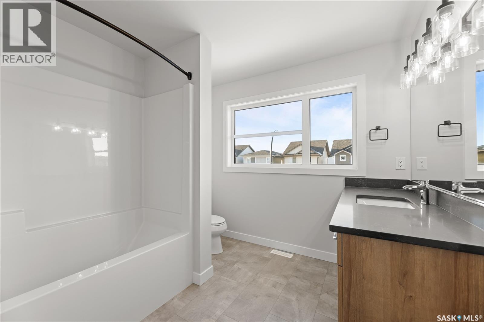 934 Brighton Gate, Saskatoon, Saskatchewan  S7V 1S6 - Photo 39 - SK029332