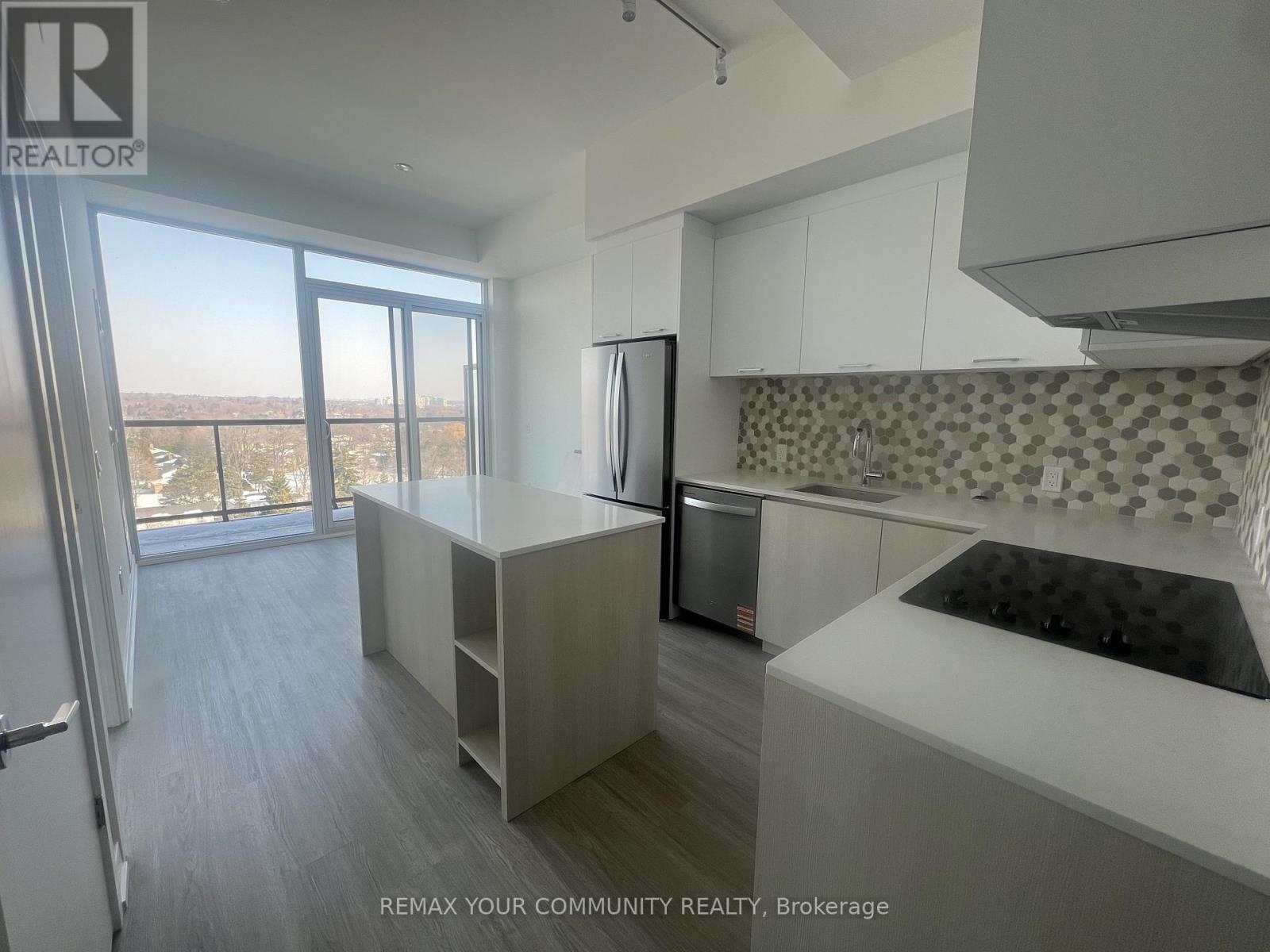 912 - 8188 Yonge Street, Vaughan, Ontario  L4J 1W5 - Photo 4 - N12827860