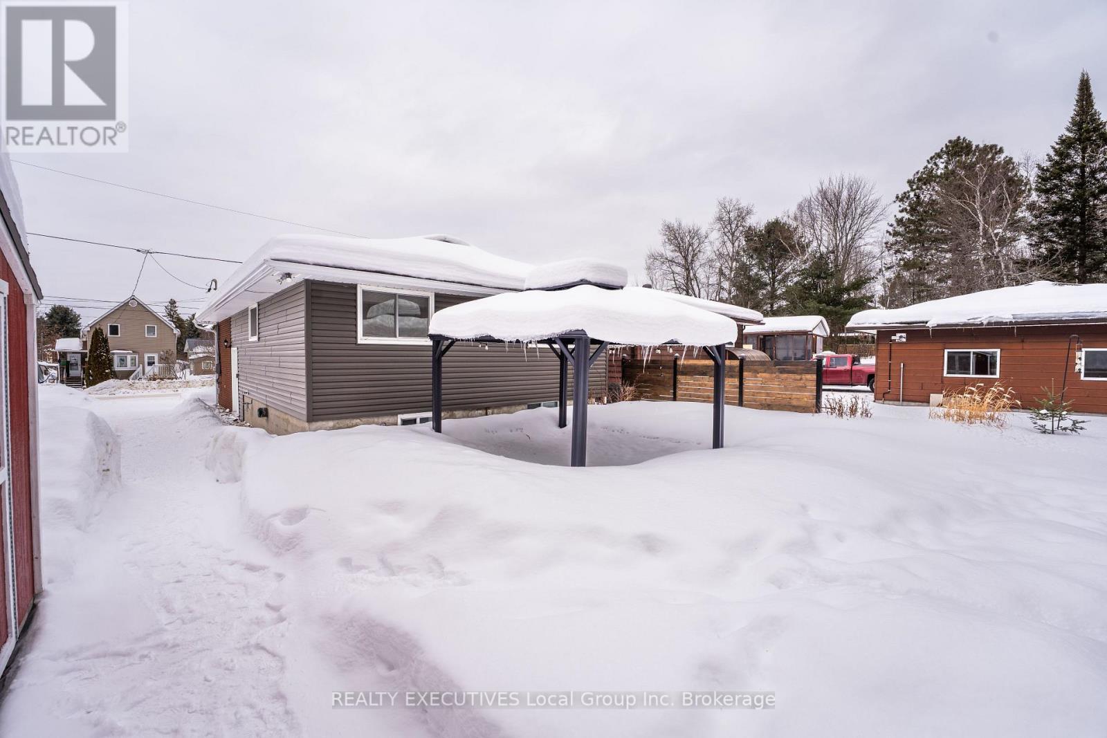 189 View Street, Callander, Ontario  P0H 1H0 - Photo 2 - X12827952