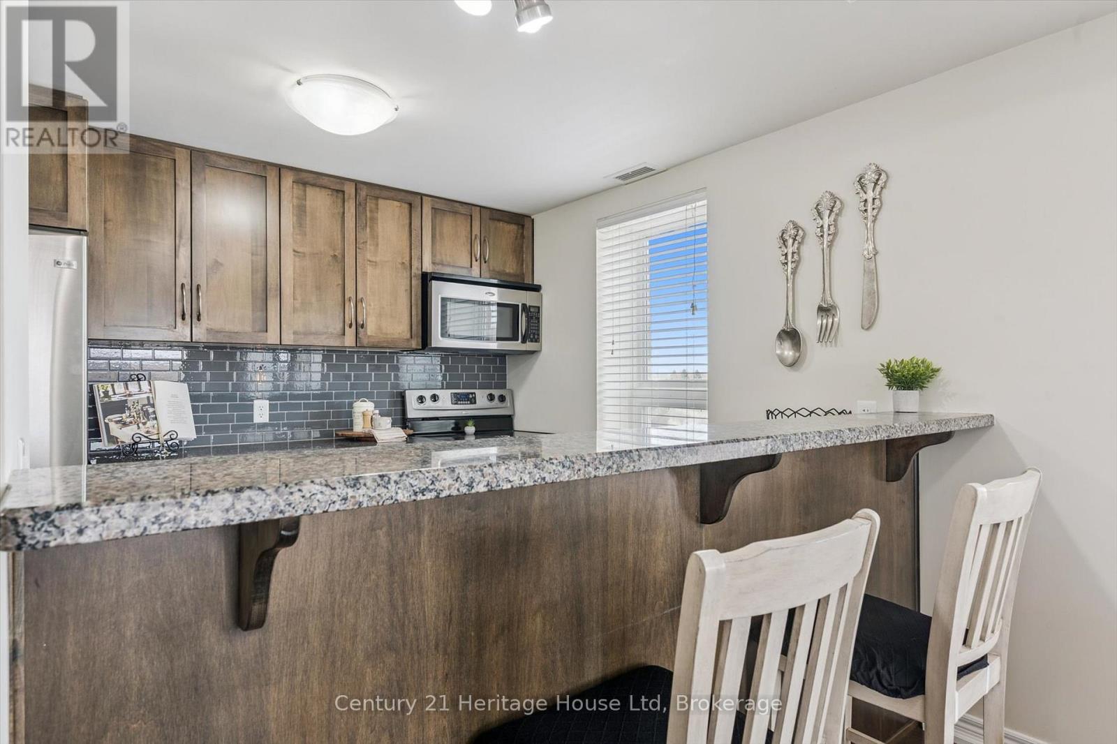 402 - 901 Paisley Road, Guelph, Ontario  N1K 0A7 - Photo 11 - X12827944