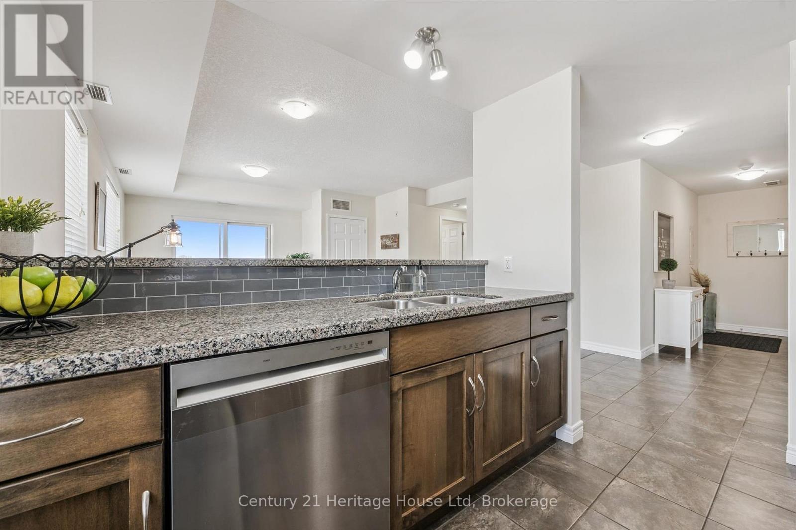 402 - 901 Paisley Road, Guelph, Ontario  N1K 0A7 - Photo 15 - X12827944