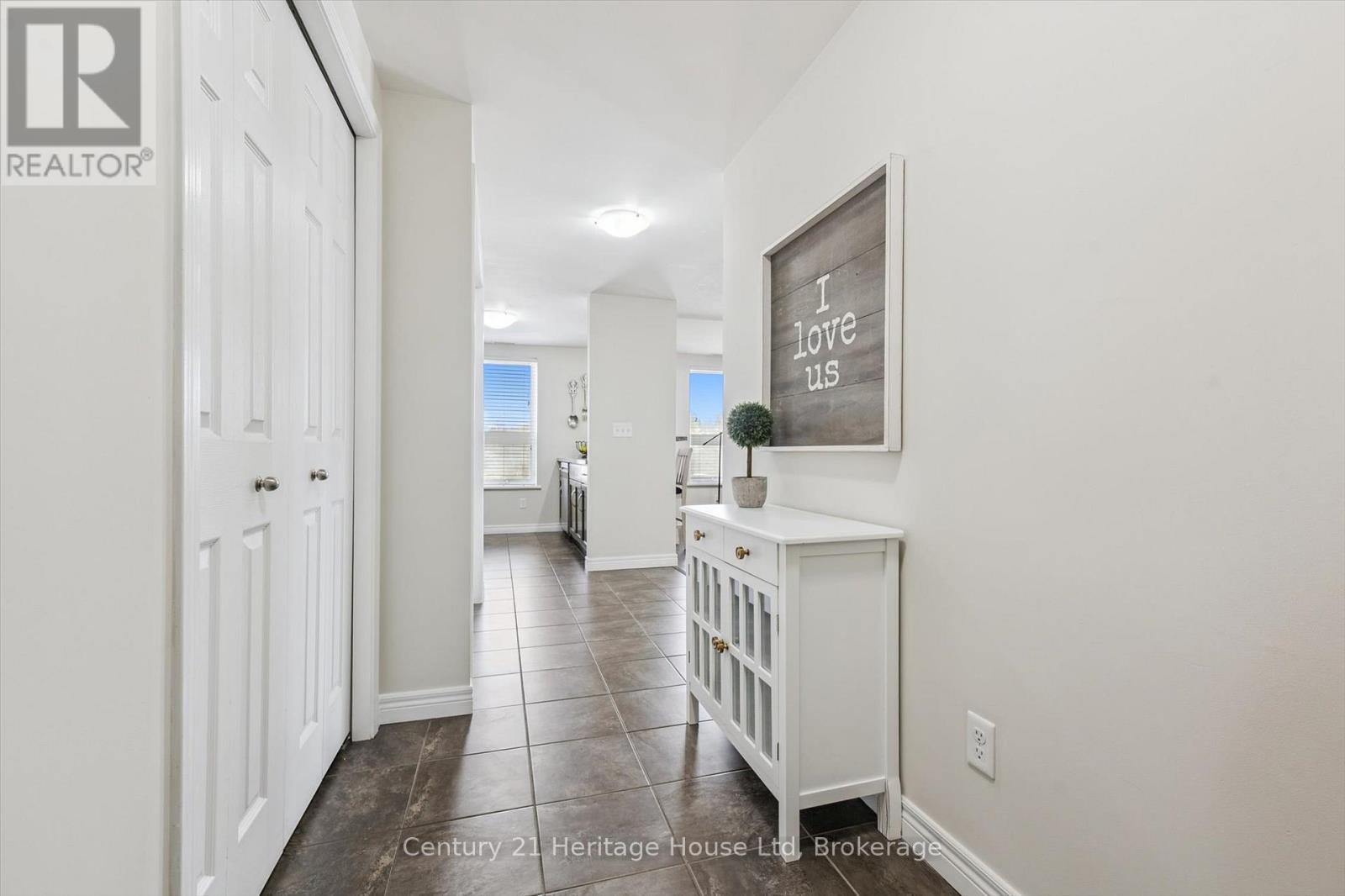 402 - 901 Paisley Road, Guelph, Ontario  N1K 0A7 - Photo 5 - X12827944