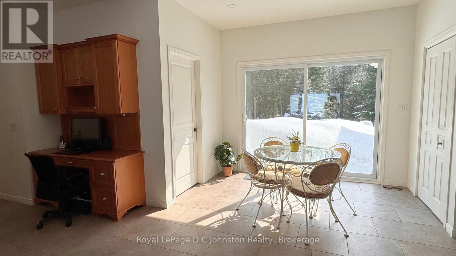 60 Miramichi Bay Road, Saugeen Shores, Ontario  N0H 2C6 - Photo 13 - X12827948