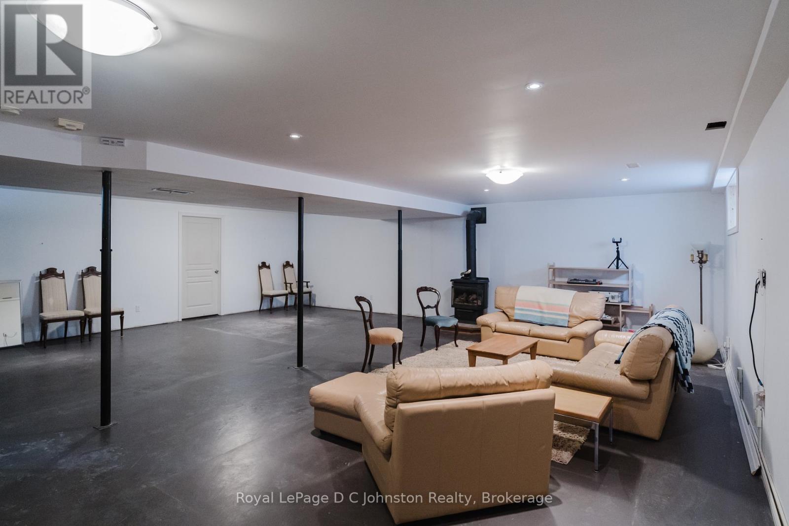 60 Miramichi Bay Road, Saugeen Shores, Ontario  N0H 2C6 - Photo 32 - X12827948